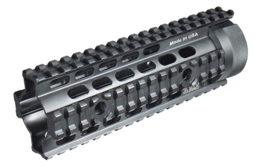 UTG PRO Model 4/AR-15 Carbine Length 7" Free Float Quad Rail
