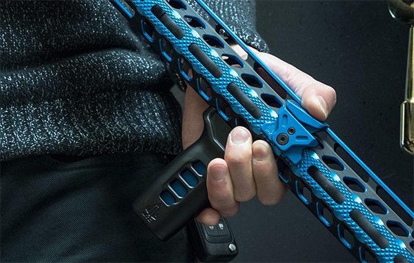 Leapers UTG Super Slim Vertical Foregrip, M-LOK